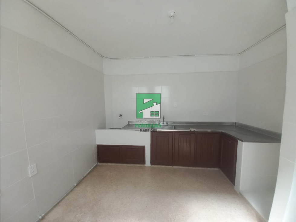 APARTAMENTO EN VENTA SECTOR MANRIQUE — foto 4