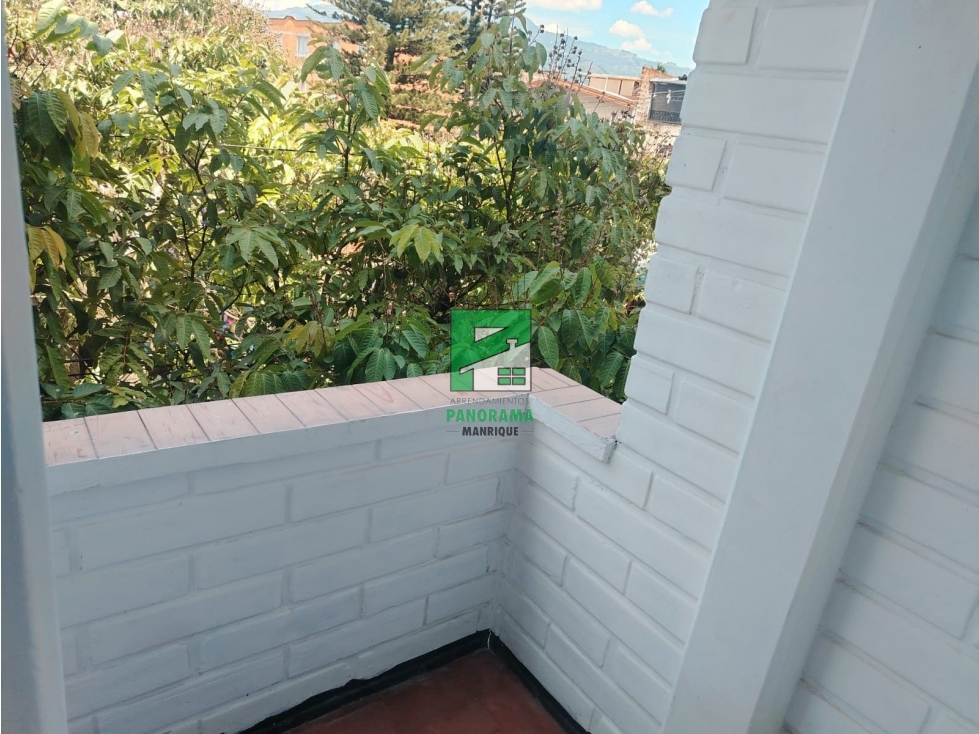APARTAMENTO EN ARRIENDO SECTOR MANRIQUE — foto 3