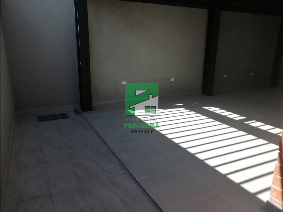 BODEGA EN ARRIENDO SECTOR MANRIQUE CENTRAL — foto 5