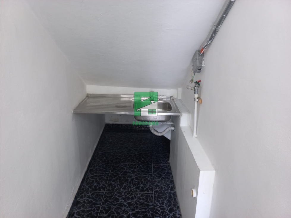 LOCAL EN ARRIENDO SECTOR VILLA HERMOSA — foto 2