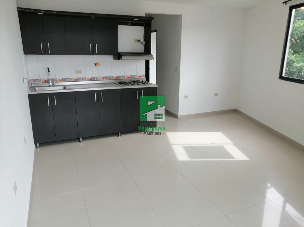 CASA EN ARRIENDO SECTOR MANRIQUE CENTRAL