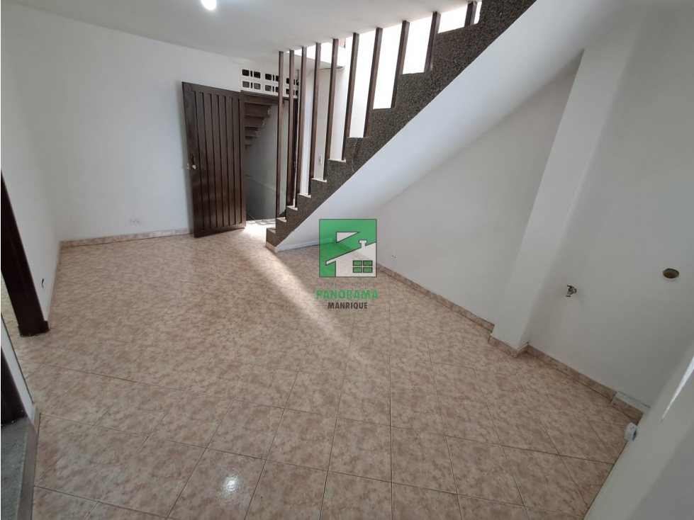 APARTAMENTO EN ARRIENDO SECTOR MANRIQUE CENTRAL