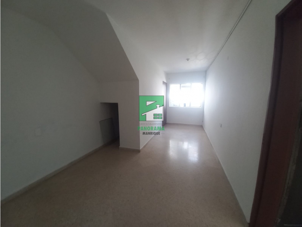 APARTAMENTO EN VENTA SECTOR MANRIQUE — foto 3