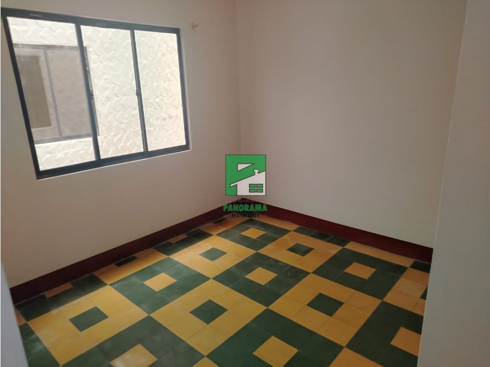 CASA EN ARRIENDO SECTOR MANRIQUE CENTRAL — foto 5