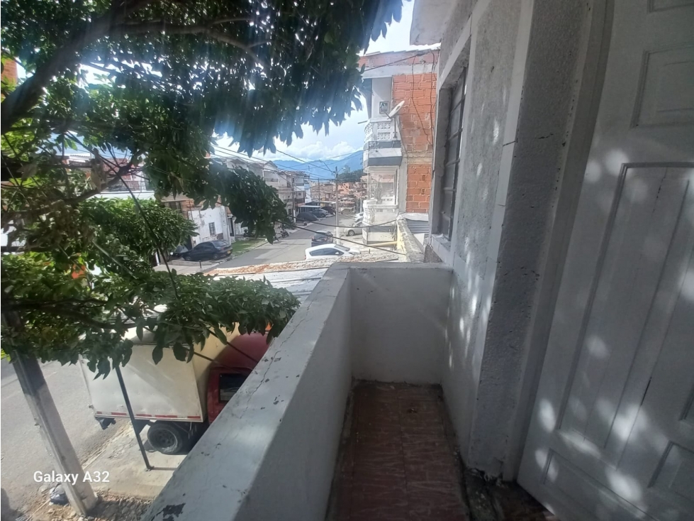 APARTAMENTO EN VENTA SECTOR MANRIQUE LAS GRANJAS — foto 2