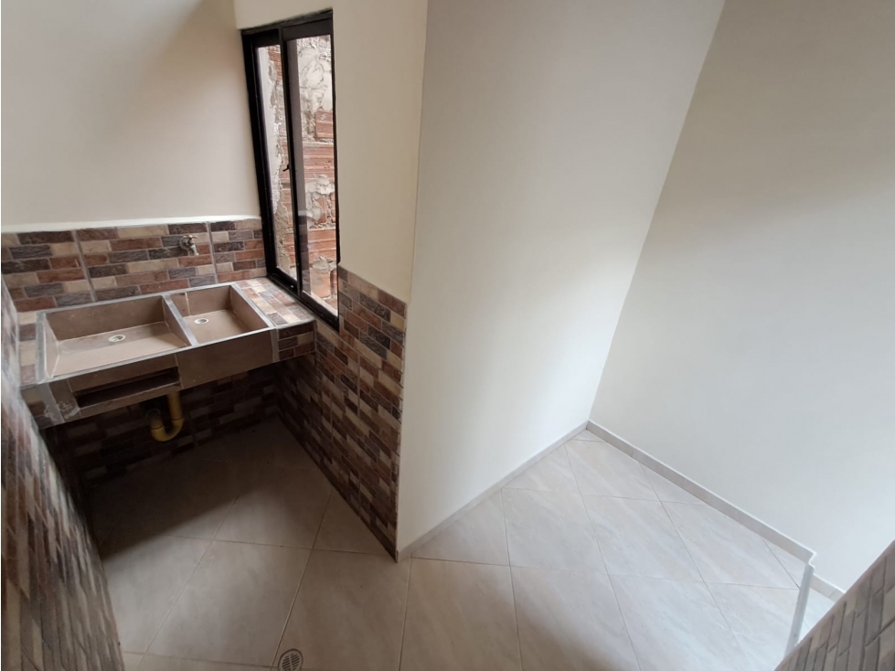 APARTAMENTO EN ARRIENDO SECTOR CAMPO VALDES — foto 4