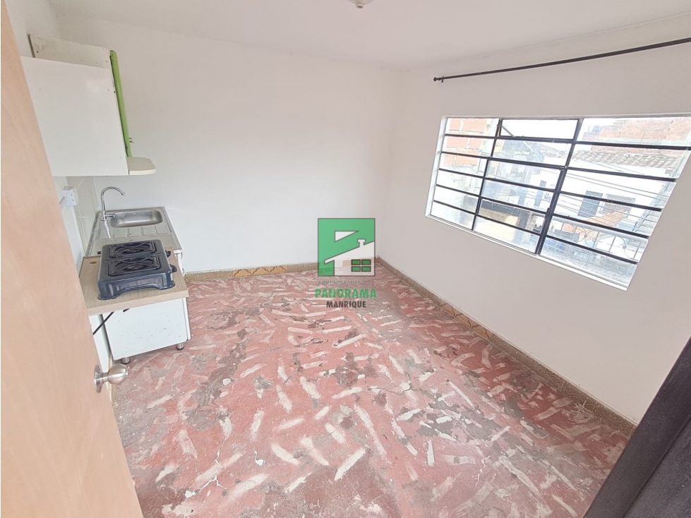 APARTAESTUDIO EN ARRIENDO SECTOR MANRIQUE LA SALLE — foto 2