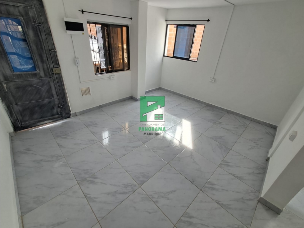 APARTAESTUDIO EN SECTOR MANRIQUE SAN JOSÉ LA CIMA — foto 2