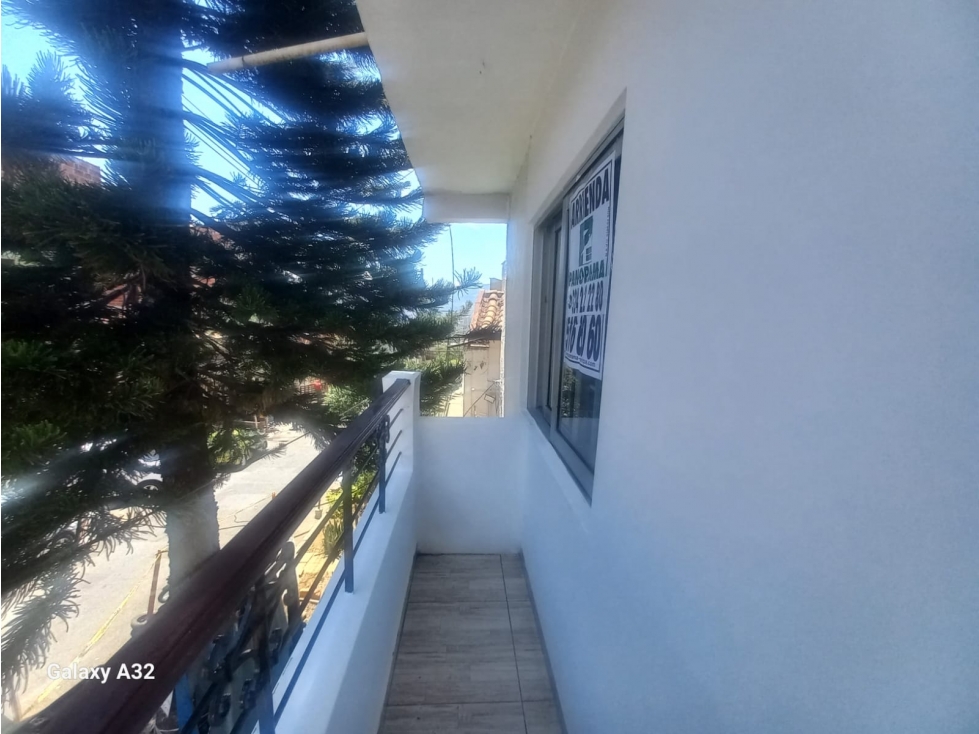 APARTAMENTO EN ARRIENDO SECTOR MANRIQUE CENTRAL — foto 2