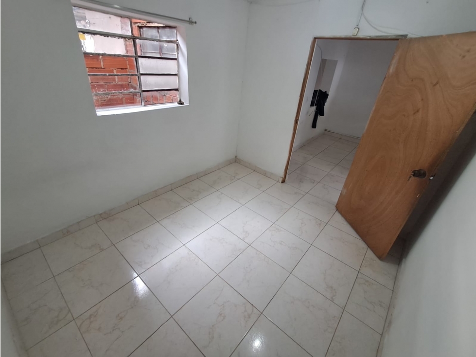 CASA EN ARRIENDO MANRIQUE LAS ESMERALDAS — foto 4