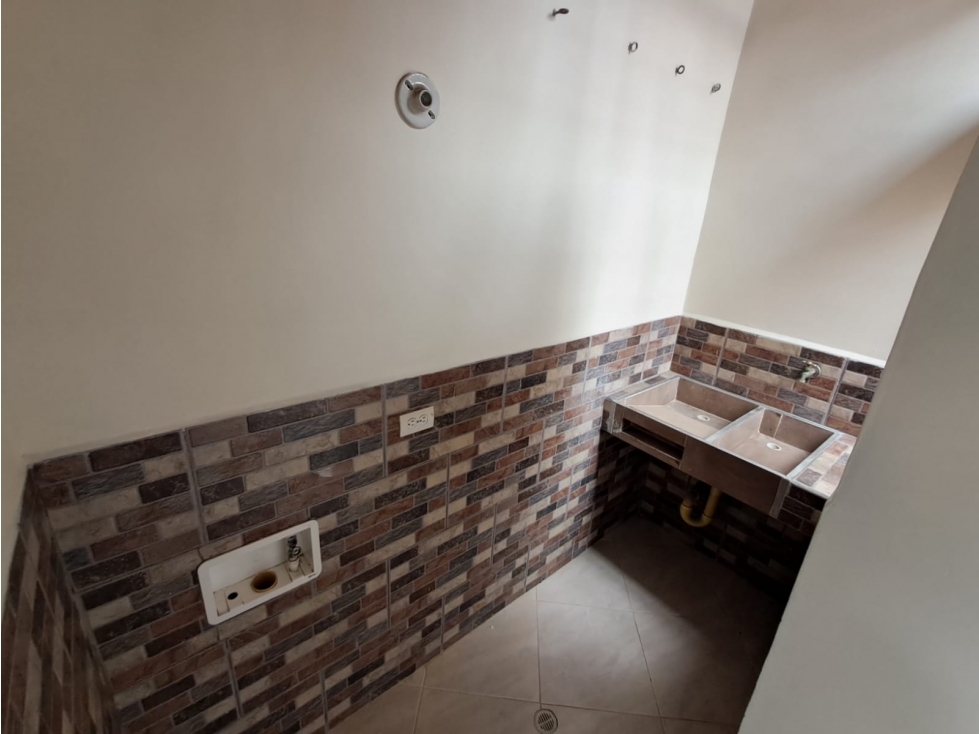 APARTAMENTO EN ARRIENDO SECTOR CAMPO VALDES — foto 6