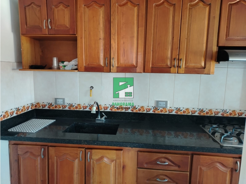 CASA EN ARRIENDO SECTOR MANRIQUE CENTRAL — foto 3