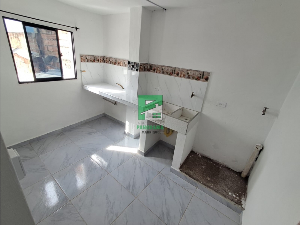 APARTAESTUDIO EN SECTOR MANRIQUE SAN JOSÉ LA CIMA — foto 6