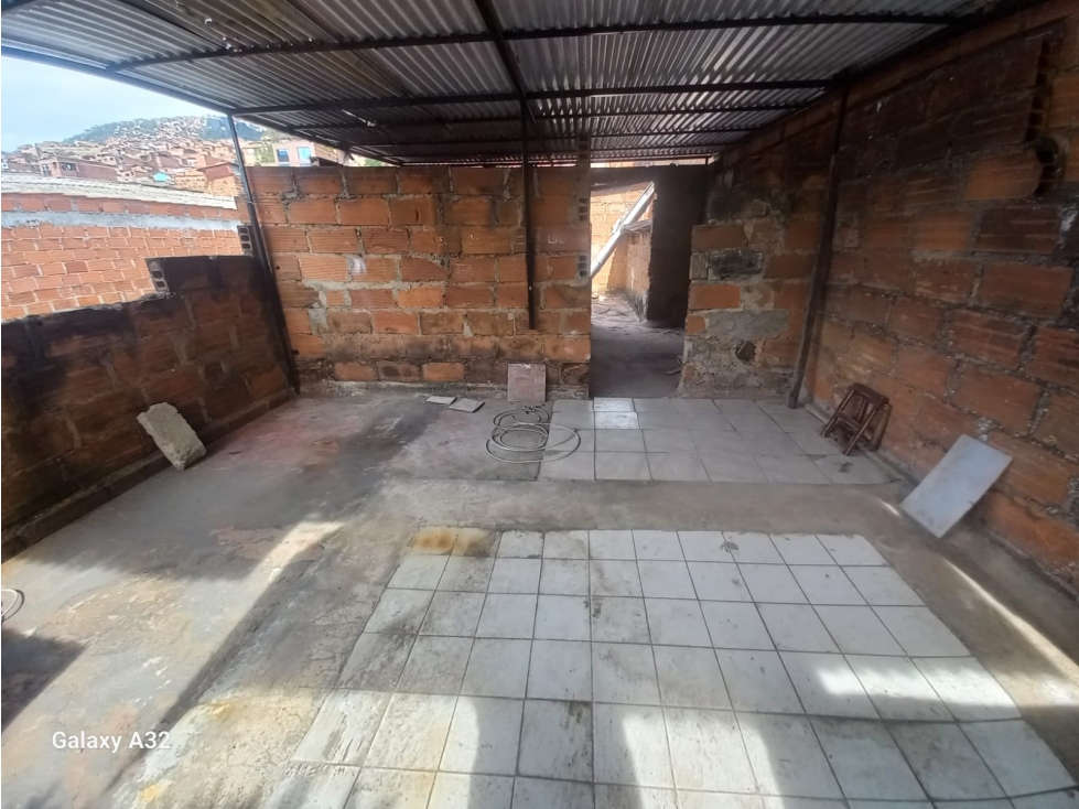 APARTAMENTO EN VENTA SECTOR MANRIQUE LAS GRANJAS — foto 4