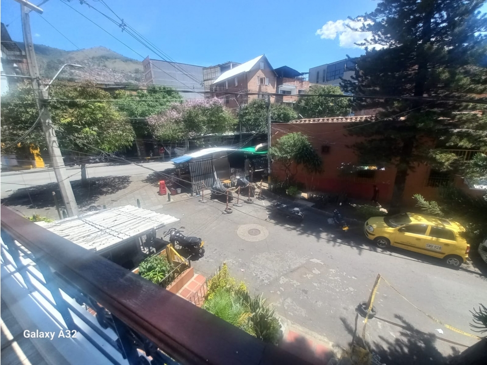 APARTAMENTO EN ARRIENDO SECTOR MANRIQUE CENTRAL — foto 3