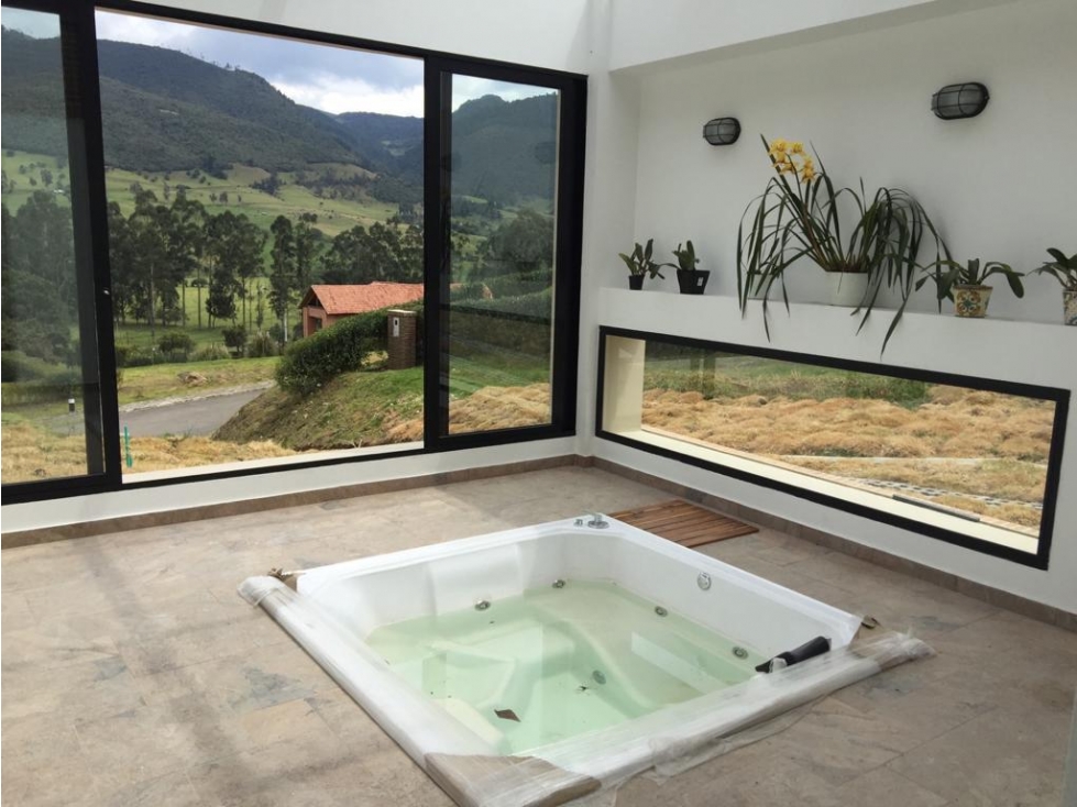 Casa en Venta LA CALERA — foto 3