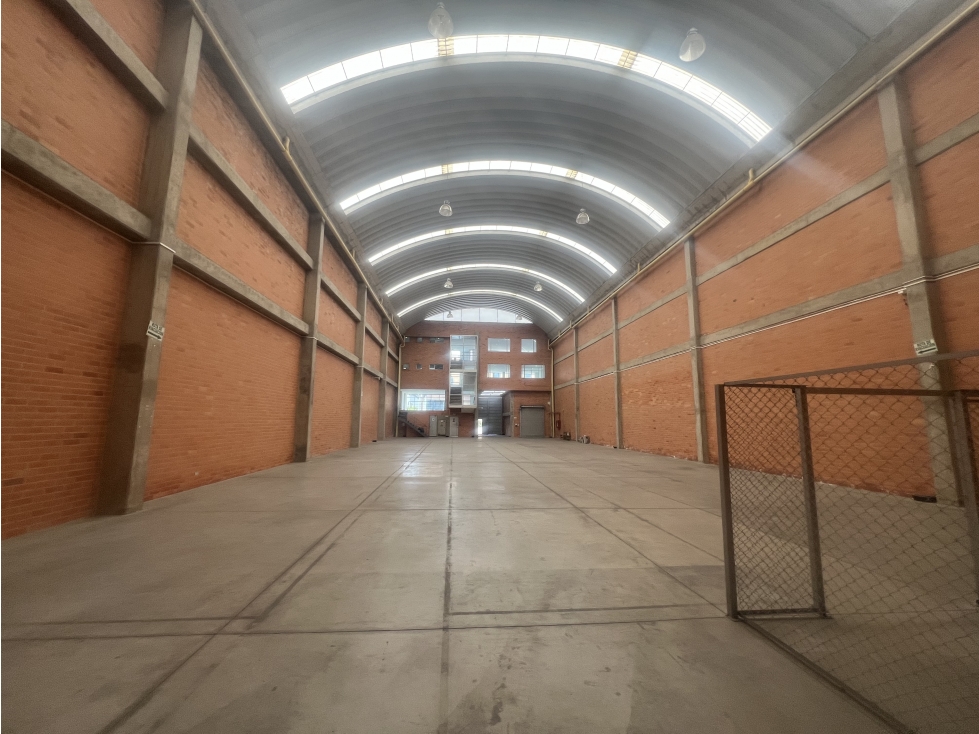 Arriendo Bodega FUNZA - 3