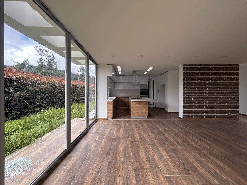 CASA EN VENTA EN TABIO