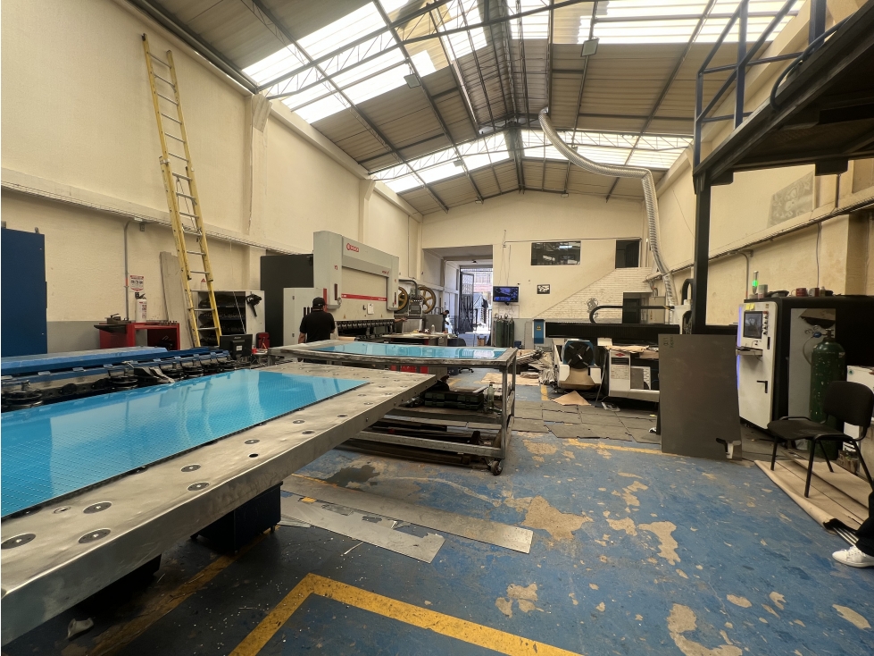 Bodega en Venta CARVAJAL