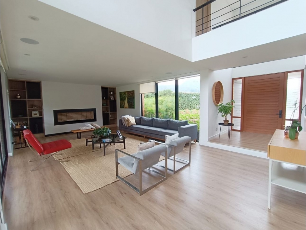 Casa en Venta LA CALERA — foto 2