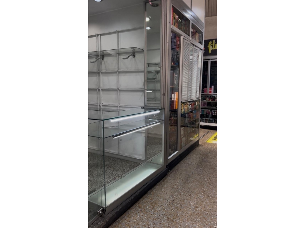 LOCAL EN VENTA EN SAN ANDRESITO NORTE — foto 2