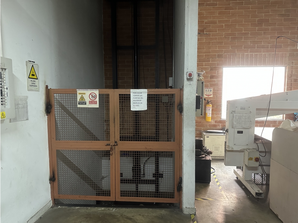 BODEGA EN VENTA Y ARRIENDO EN ZONA FRANCA - 5
