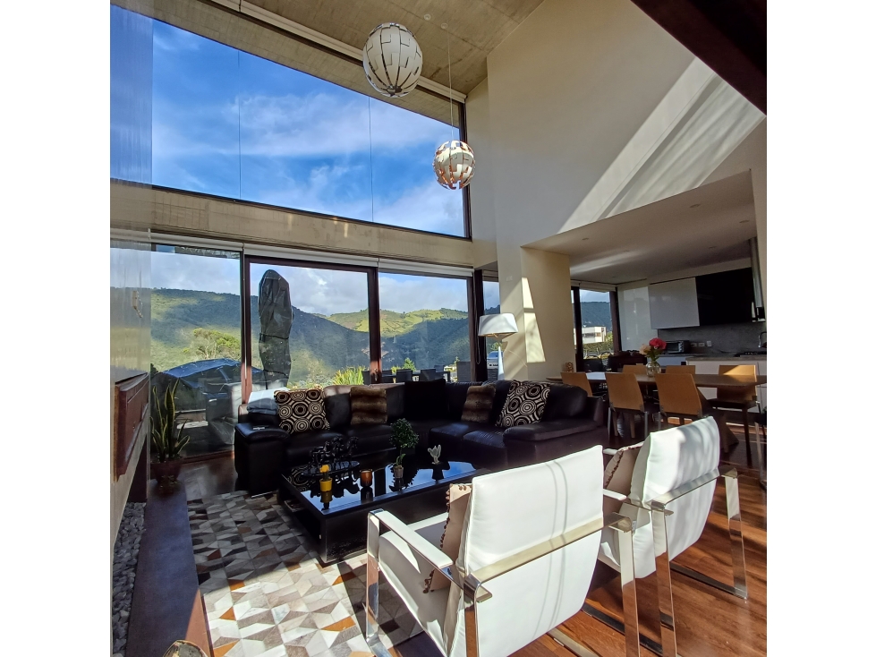 Casa en Venta LA CALERA — foto 2