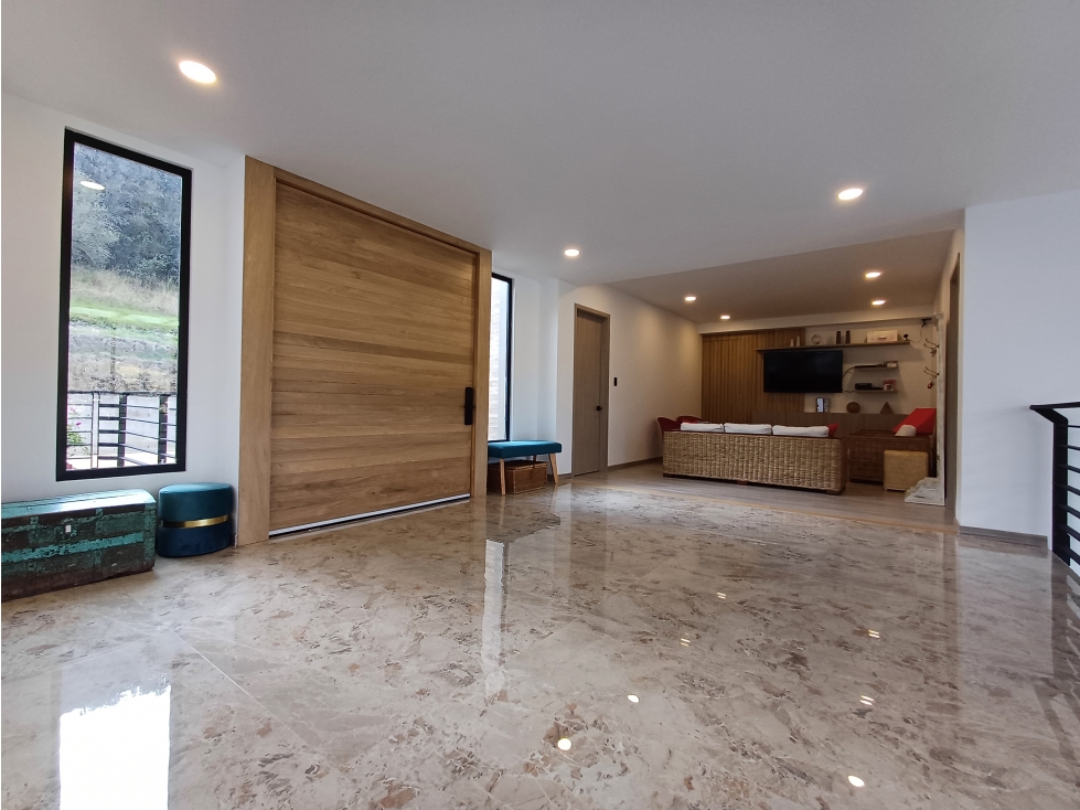 Casa en Venta LA CALERA — foto 2