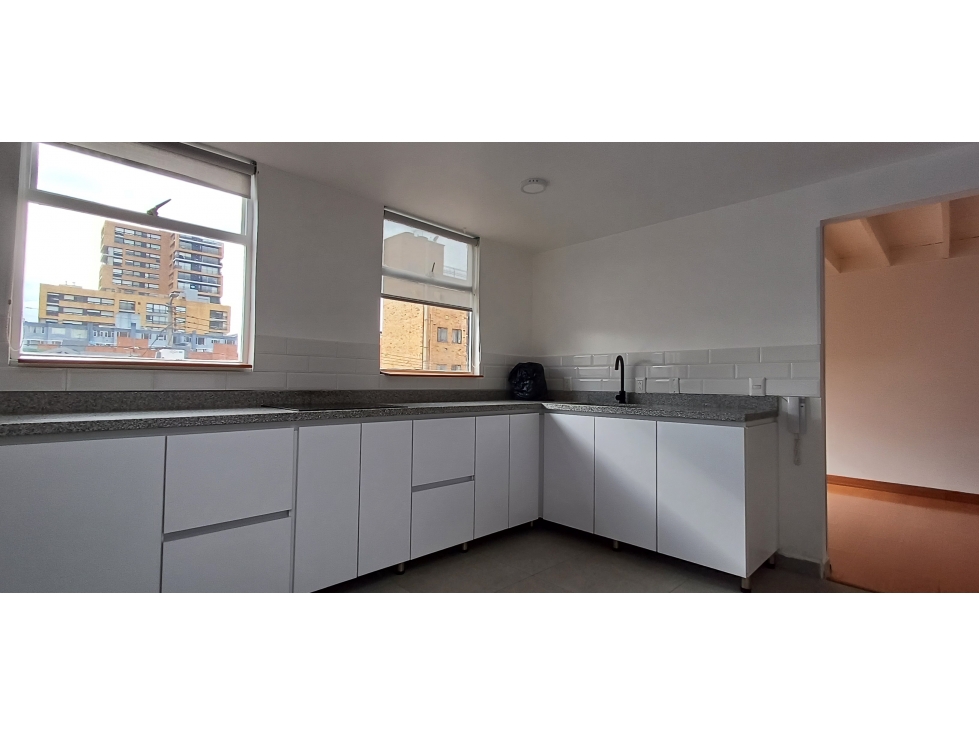 CASA EN VENTA EN CEDRITOS — foto 3