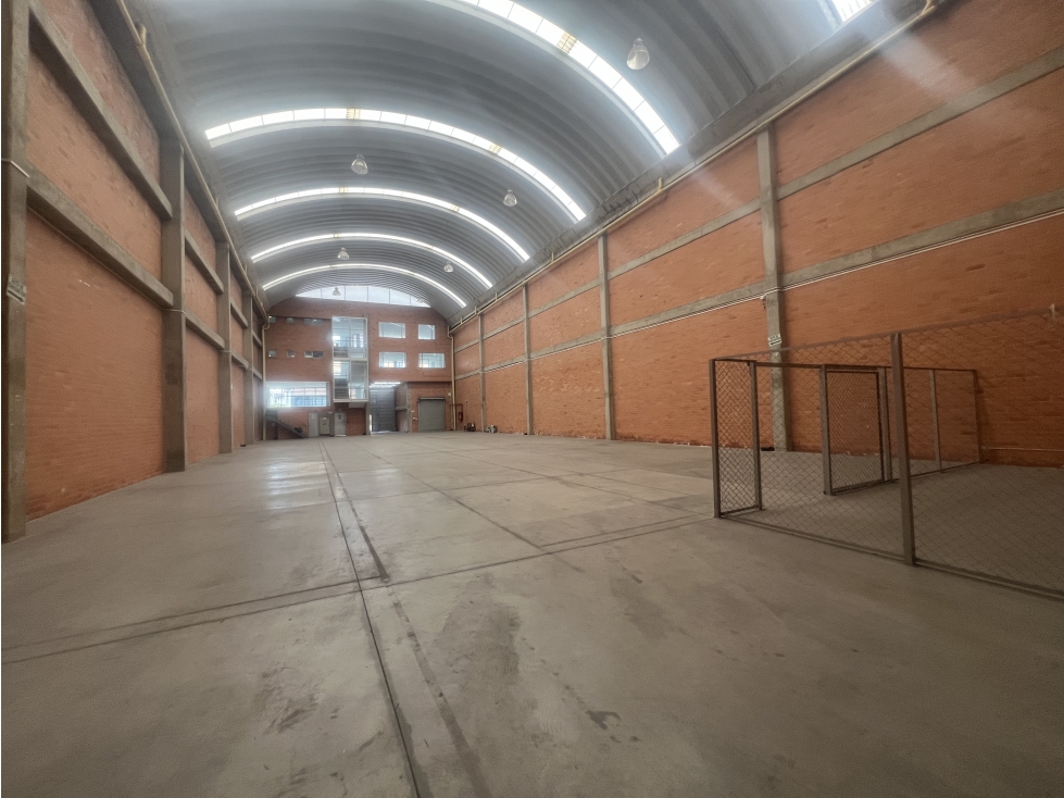 Arriendo Bodega FUNZA - 1