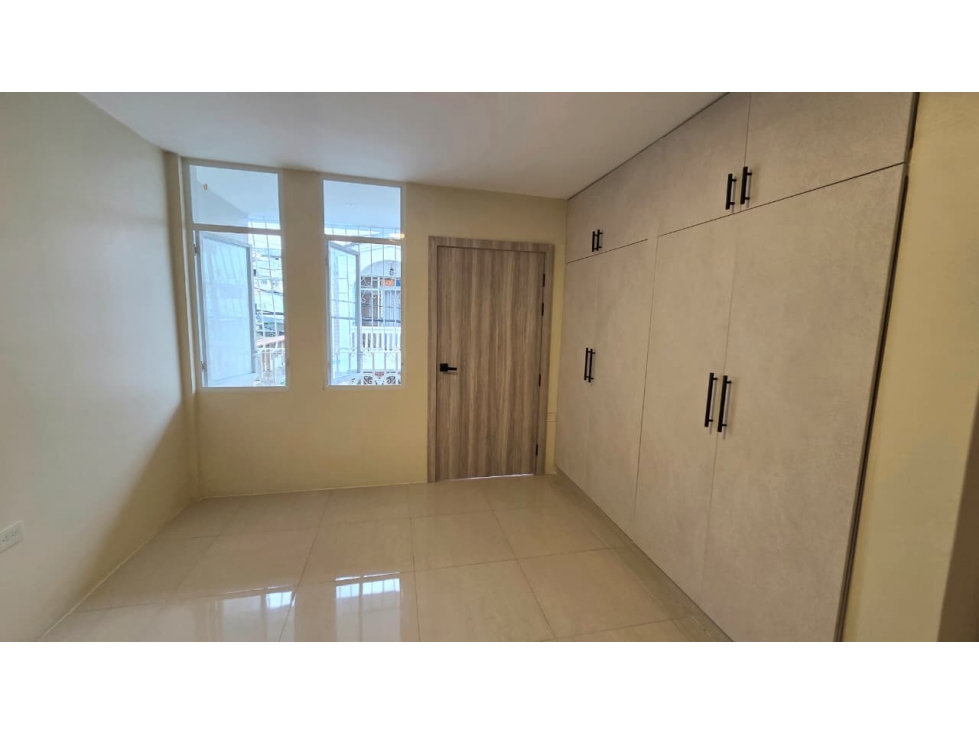 ALQUILER DE CASA EN CDLA. NUEVA KENNEDY (SYLMIR) — foto 6