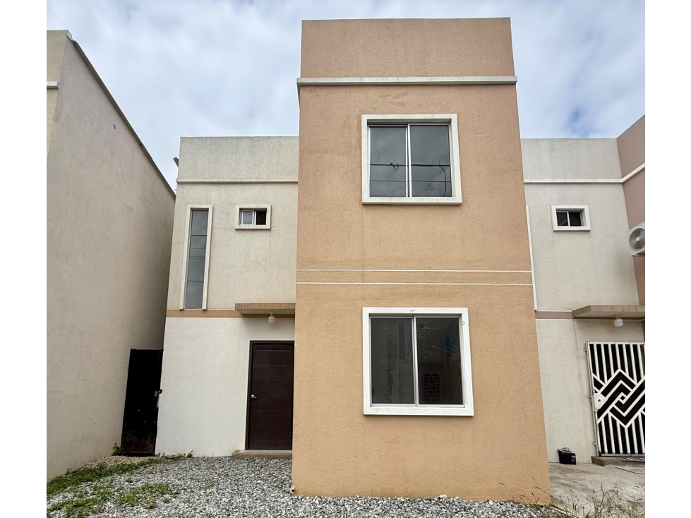 ALQUILO CASA EN VIA A LA COSTA (marav)