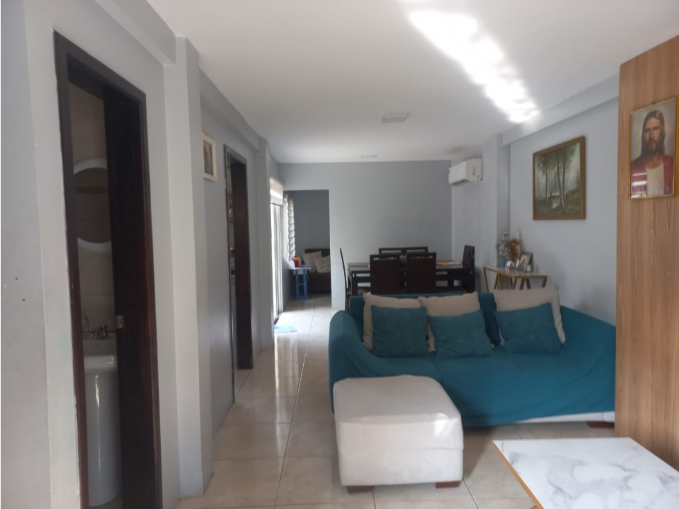 CASA EN VENTA METROPOLIS 1 (SAALV) — foto 2