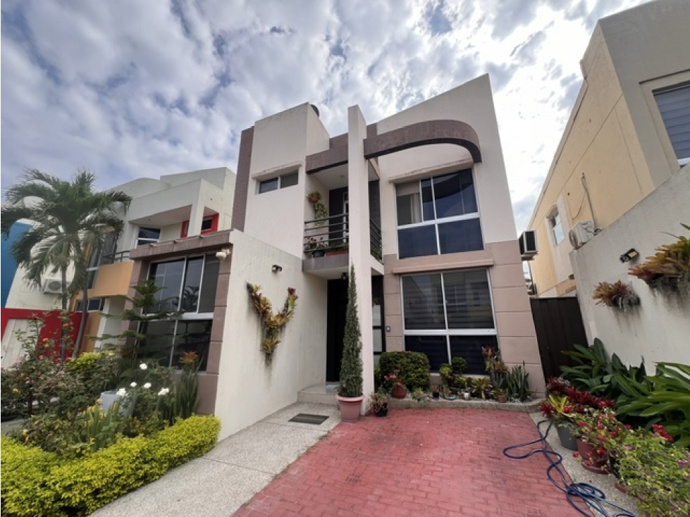 CASA EN VENTA BELO HORIZONTE (MACRIS)
