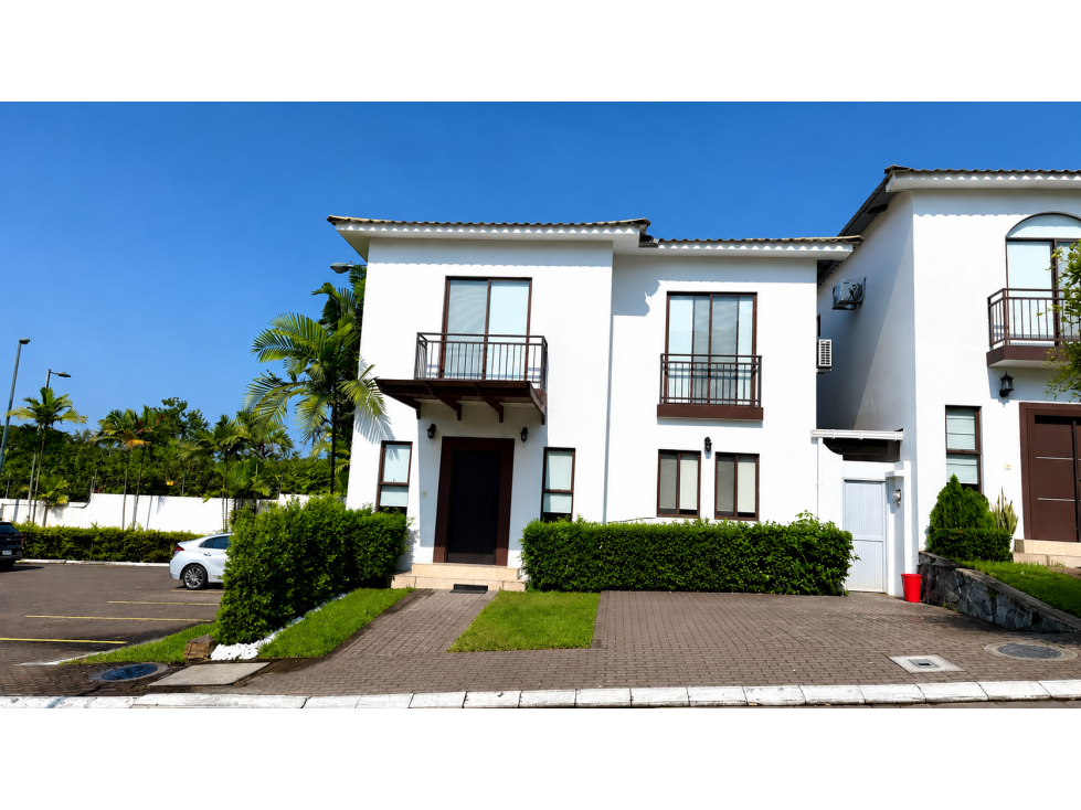 ALQUILO CASA URB. VILLAS DEL BOSQUE -Vía a la Costa- (Mervel)