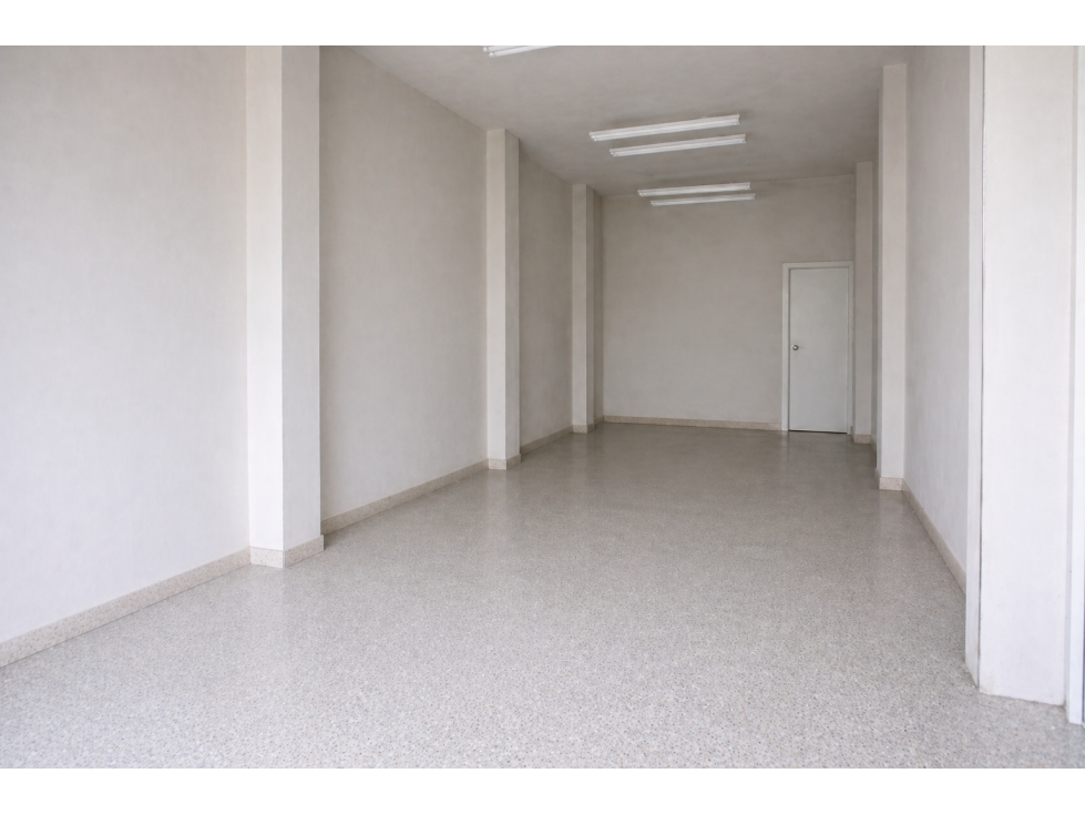 ALQUILER LOCAL COMERCIAL CDLA. ACUARELA DEL RIO (SAALV) — foto 4