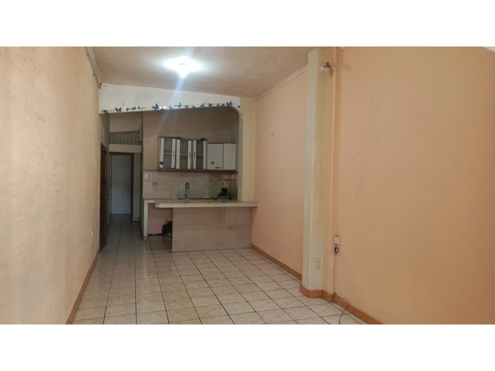 VENDO CASA EN LAS ACACIAS SUR DE GUAYAQUIL (EFDELA) - 2