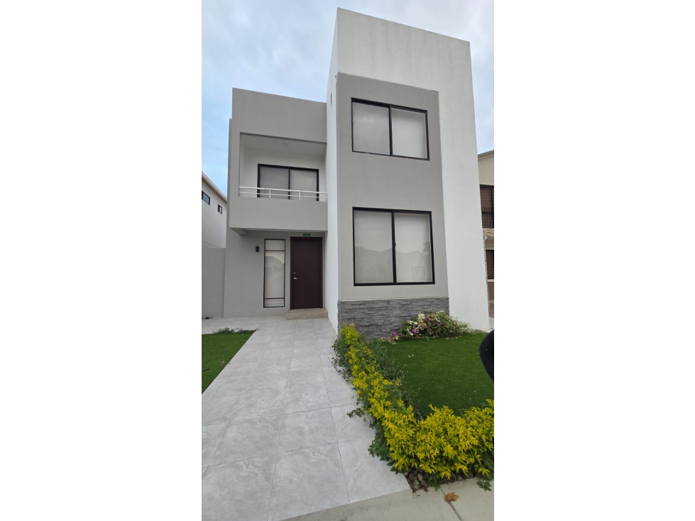 CASA EN VENTA JOYA GRANATE (VICSZO) — foto 2