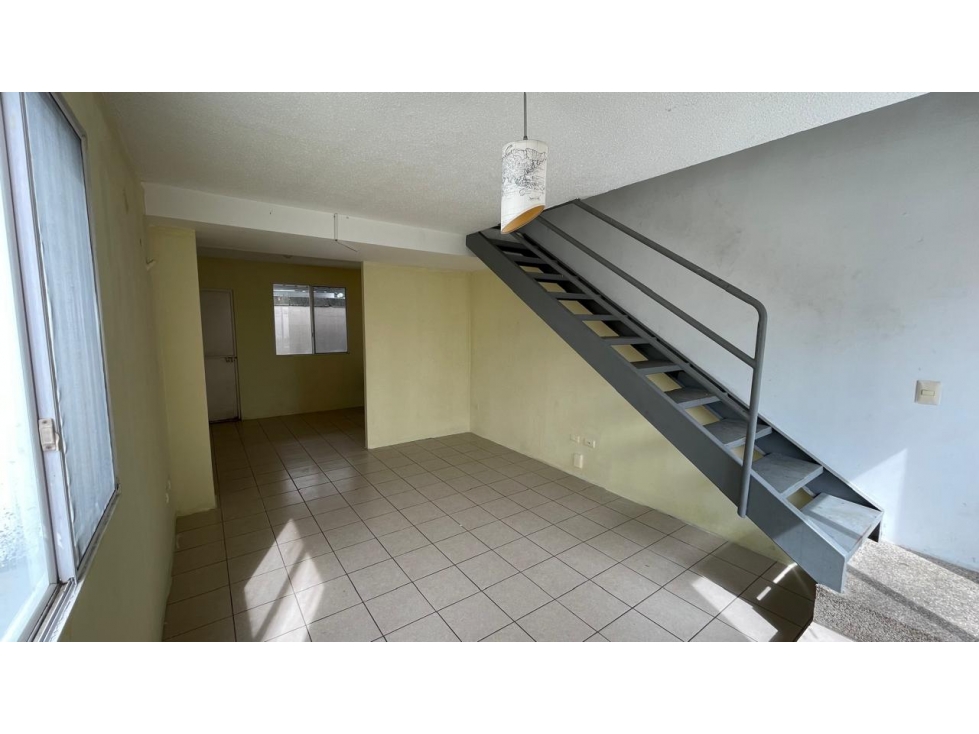 VENTA CASA NORTE DE GUAYAQUIL, URBANIZACION CIUDAD SANTIAGO (FRANMO) — foto 2