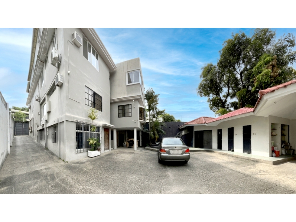 VENTA CASA LOS CEIBOS, GUAYAQUIL (Caroze) — foto 2