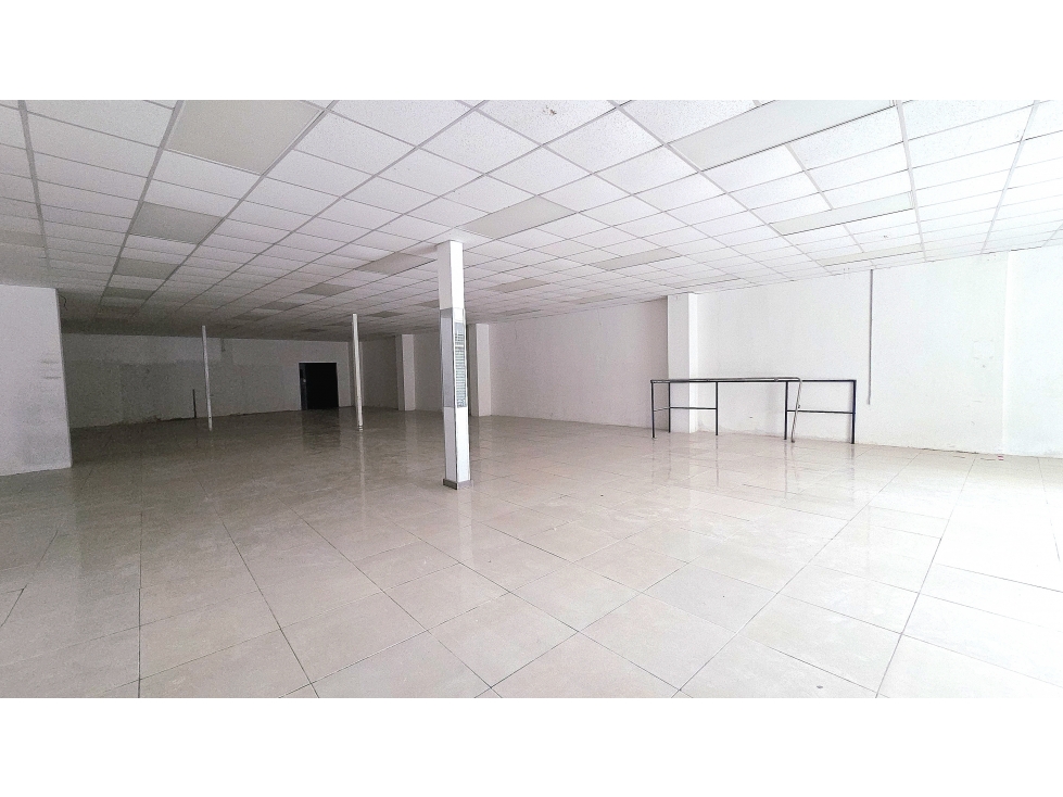 ALQUILO LOCAL COMERCIAL PORTETE Y 6 DE MARZO GUAYAQUIL (Samib) — foto 4