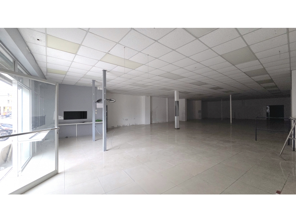 ALQUILO LOCAL COMERCIAL PORTETE Y 6 DE MARZO GUAYAQUIL (Samib) — foto 6