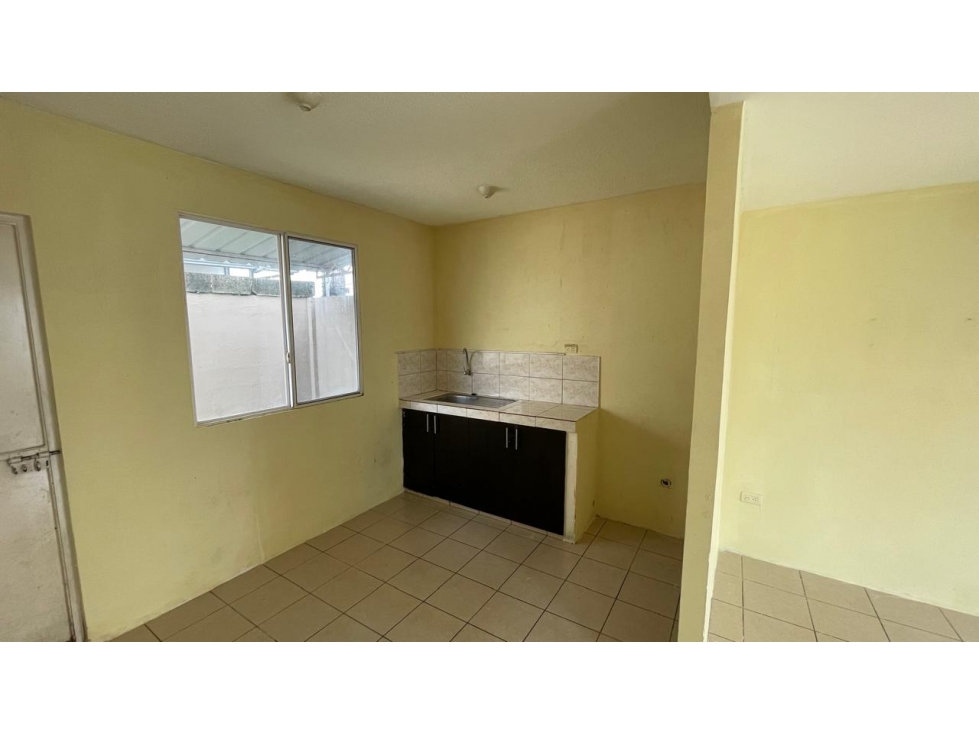 VENTA CASA NORTE DE GUAYAQUIL, URBANIZACION CIUDAD SANTIAGO (FRANMO) — foto 3