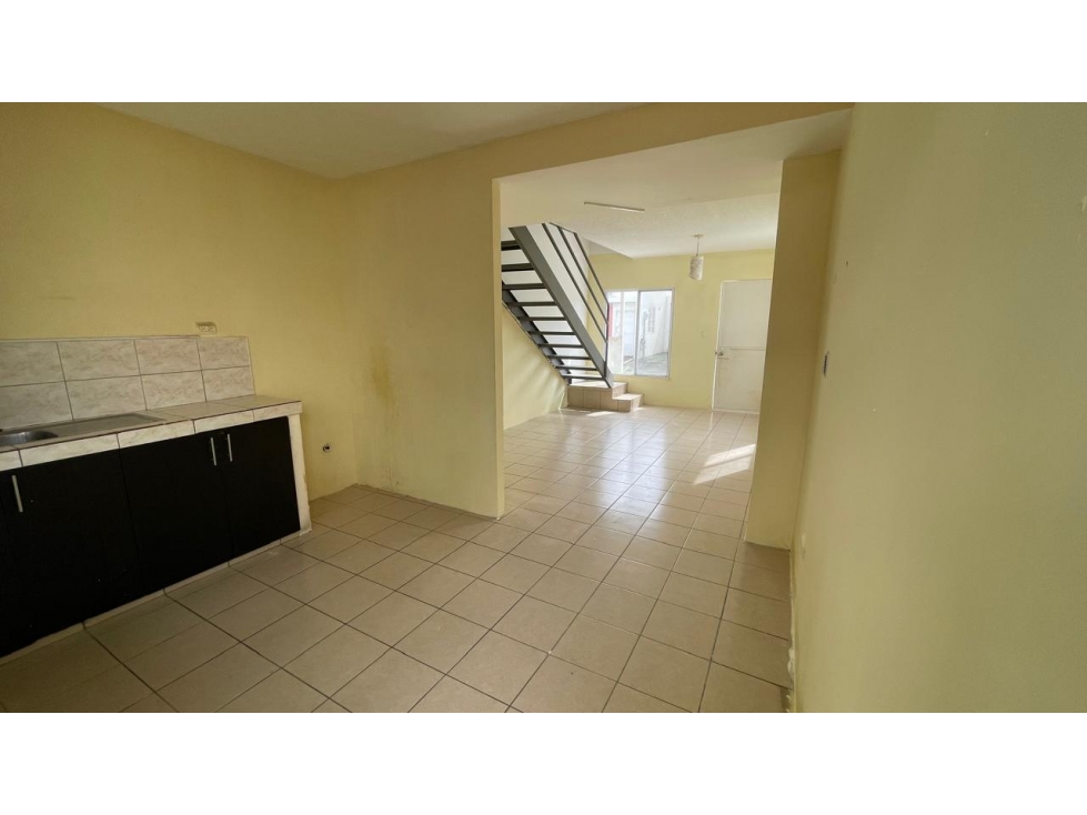 VENTA CASA NORTE DE GUAYAQUIL, URBANIZACION CIUDAD SANTIAGO (FRANMO) — foto 4