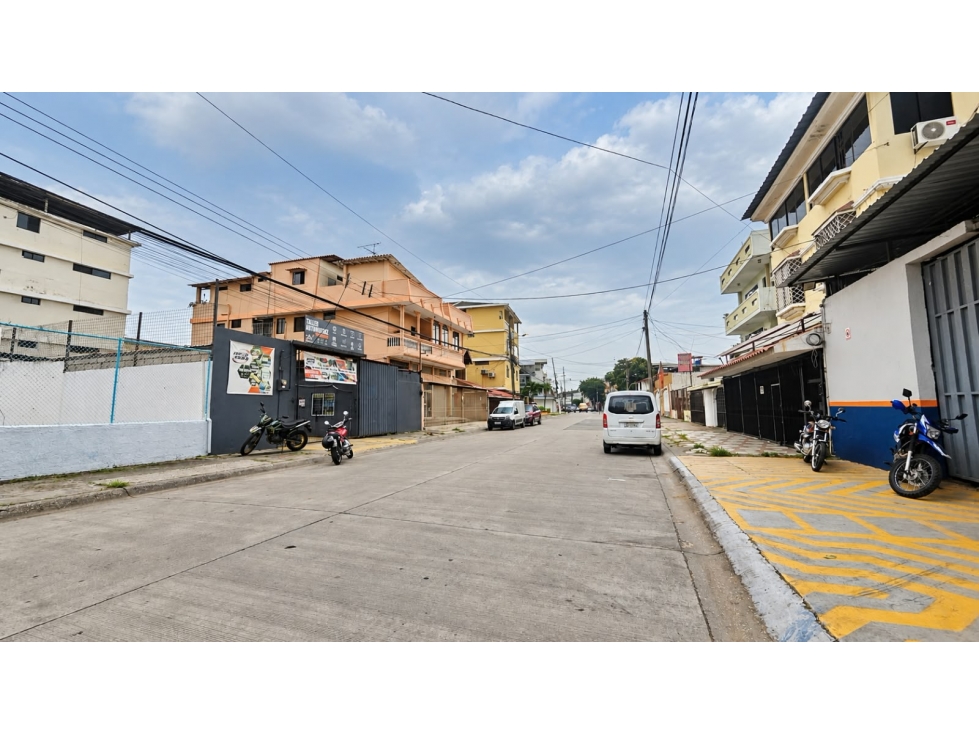 EN ALQUILER TERRENO COMERCIAL CDLA LA GARZOTA (Jkcal) - 4