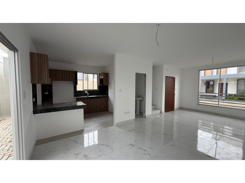 SE VENDE CASA DE ESTRENO EN URB. ARBOLETA VÍA SALITRE, DAULE(LILILO) - 3