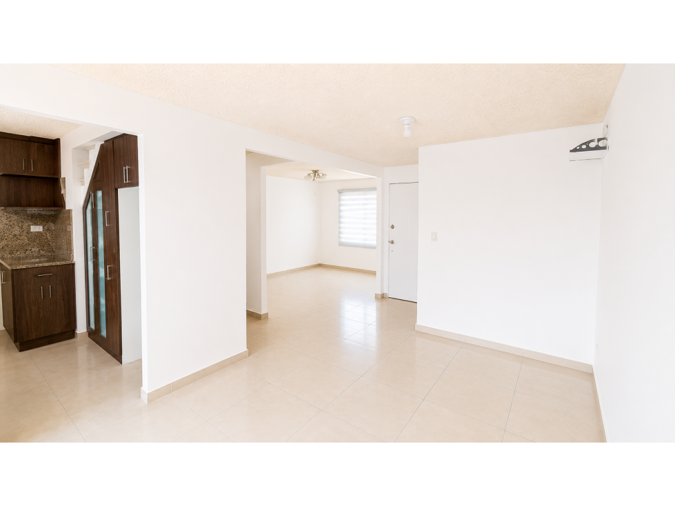 CASA EN VENTA 2 PLANTAS VILLAS DEL REY PRINCESA KATE (VICSZO) - 4