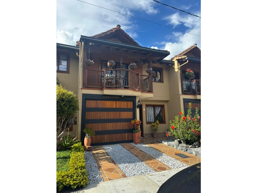 Hermosa casa en San Antonio de Pereira, Rionegro