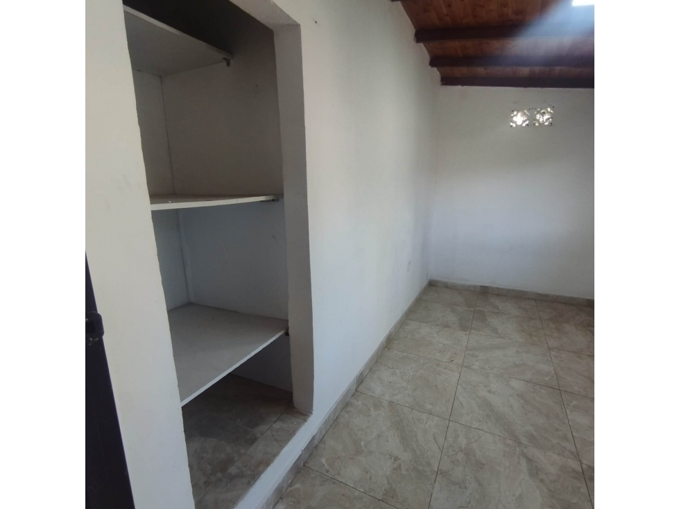 APARTAMENTO EN ARRIENDO SECTOR ANCON — foto 2