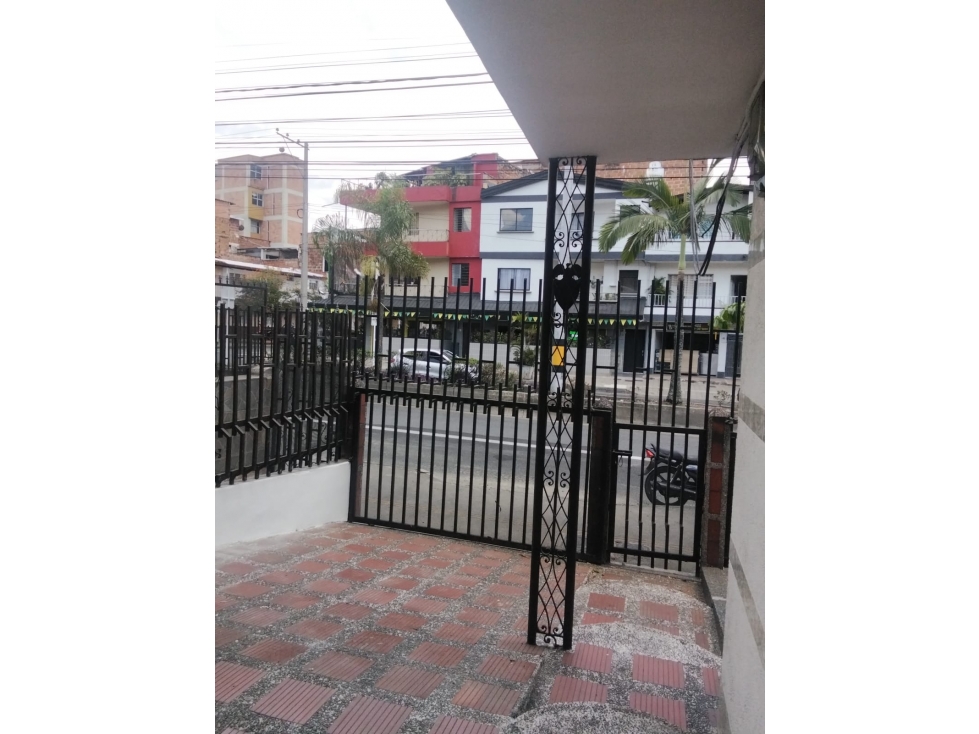 APARTAMENTO EN ARRIENDO SECTOR SANTAMARIA - 1